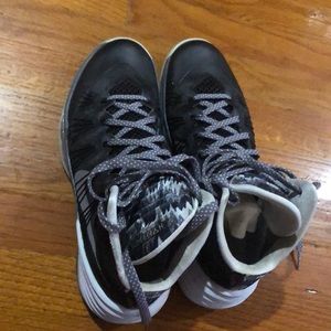 Shoe